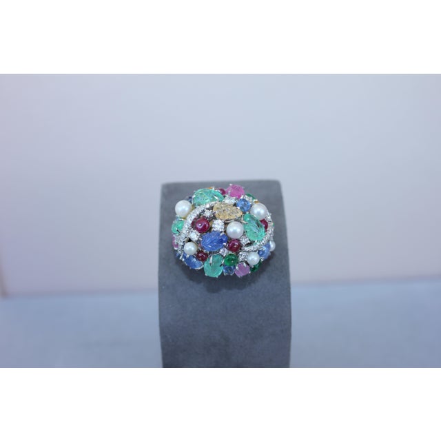 Multi Colors Sapphires Emeralds Ruby Diamond Scavia Unique 18k White Gold Ring, Size 6 For Sale - Image 18 of 18