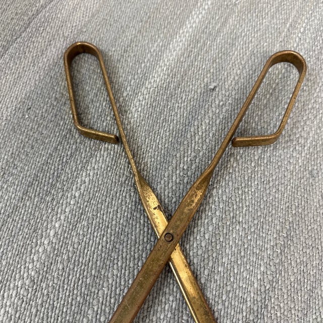 Metal Vintage Colonial Brass Four Piece Fireplace Tool Set For Sale - Image 7 of 11