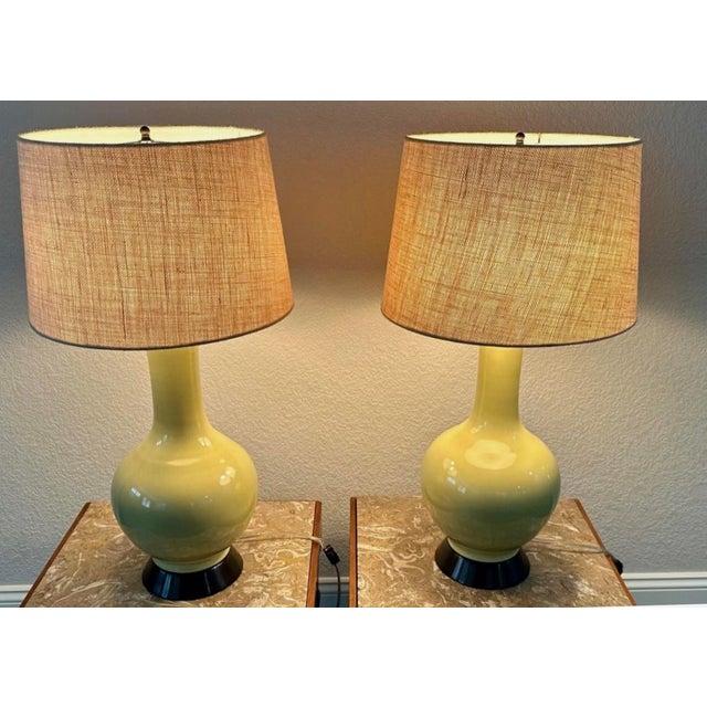 Celadon 1940s Pair of MCM Designer Richard Lindley Melrose Place Celadon Porcelain Table Lamps For Sale - Image 8 of 13