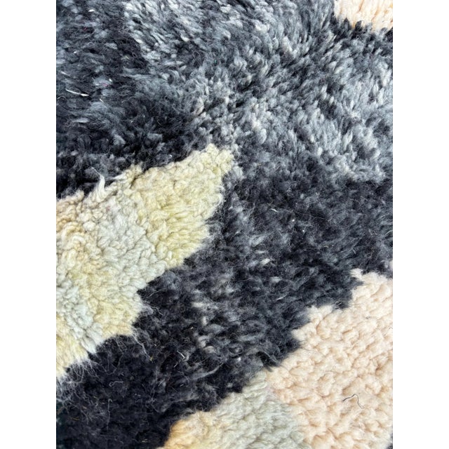 Textile Larg Moroccan Berber Rug M'rirt Carpet For Sale - Image 7 of 10