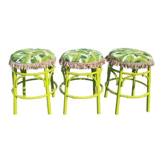 Vintage Swivel Round Regency High Gloss Lime Green Upholstered Palm Leaf Faux Bamboo Metal Bar Stools For Sale