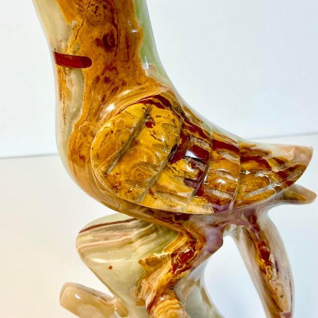 1970s 1970s Vintage Mediterranean Italian Coastal Polished Marble Onyx Parrot Sculpture. For Sale - Image 5 of 18