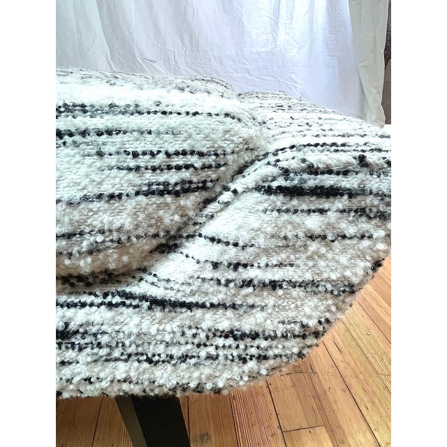 Contemporary Late 20th Century Kravet Marino Upholstered Bench For Sale - Image 3 of 7