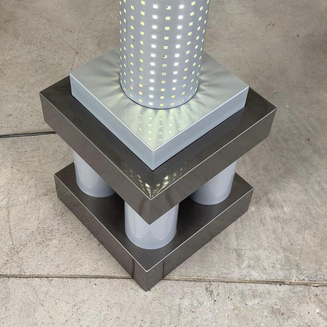 1980s Chicago Tribune Stillight Floor Lamp by Matteo Thun for Bieffeplast, 1985 For Sale - Image 5 of 14