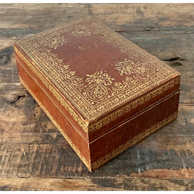 Vintage Boho Spaulding and Co. Gold Leaf Tooled Leather Box For Sale - Image 12 of 12