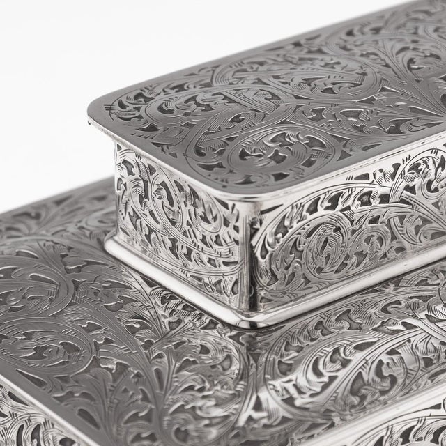 American Silver 3-Tier Cigar Box from Tiffany & Co., 1920s For Sale - Image 4 of 18