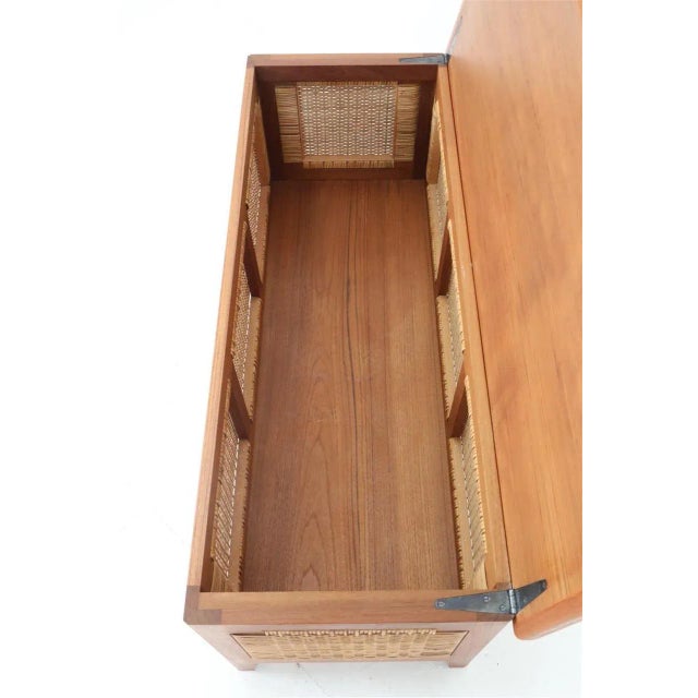 1970s Danish PH 52 Teak and Rattan Chest by Kaj Winding for Poul Hundevad, 1960s For Sale - Image 5 of 13