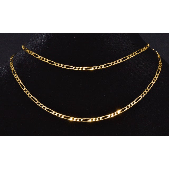 Late 20th Century Late 20th Century Italian Solid 18k Yellow Gold 30-Inch Figaro Chain Necklace by Olimpia Catene For Sale - Image 5 of 11