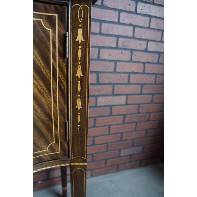 Late 20th Century Stickley Federal Inlayed Mahogany Sideboard For Sale - Image 5 of 9