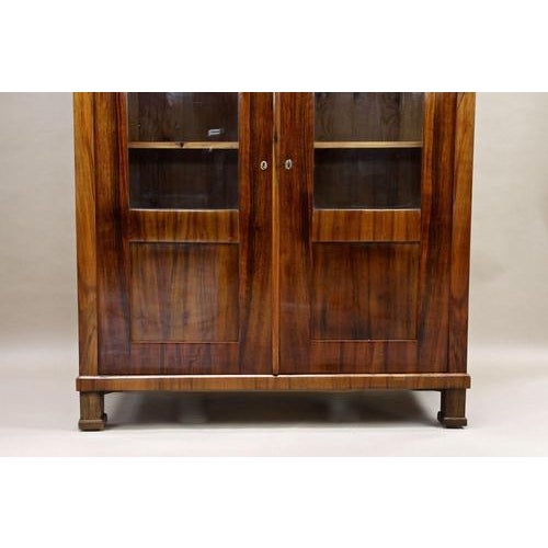 19th Century Biedermeier Walnut Cabinet, Austria, 1835 For Sale - Image 4 of 18