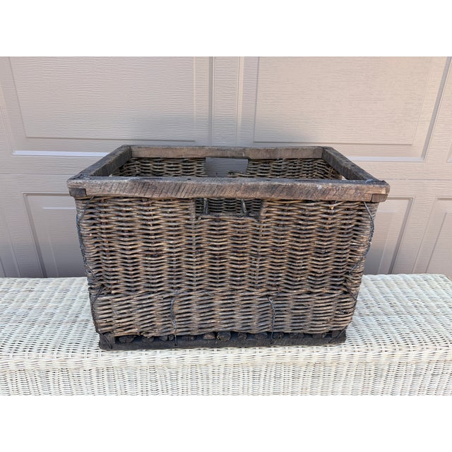 French Country Early 20th-Century French J. Damoy Wicker Wine Crate For Sale - Image 3 of 17