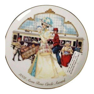 Avon 2002 Rose Circle Achievement Award Plate, New in Box