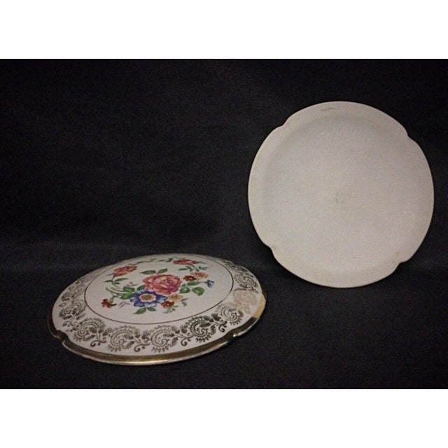 Mid 20th Century Vintage Porcelain Bonbonnière With Floral Decoration & Gold Trim For Sale - Image 5 of 8