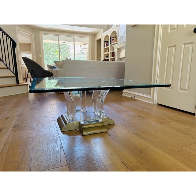 Brass Spectrum Ltd. "Washington" Lucite, Cast Brass & Beveled Glass Cocktail Table, Attributed to Jeffrey Bigelow, Circa 1985–1987 For Sale - Image 8 of 16