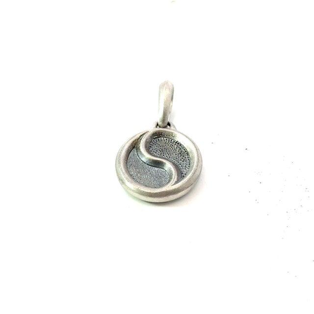 1990s David Yurman Ying Yang Amulet Sterling Silver Estate For Sale - Image 4 of 6
