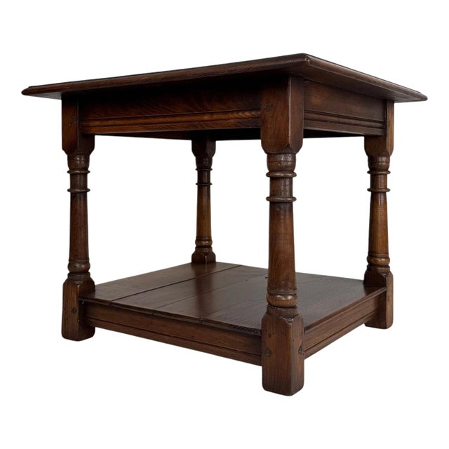 20th Century English Small Oak Side Table For Sale