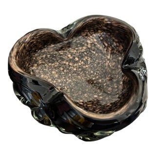 Mid-Century Amethyst Art Glass Scalloped Ashtray With Copper Aventurine, Circa 1950 For Sale