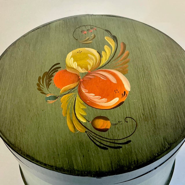 1950s Vintage Gustavian Rustic European Farmhouse Tole Hand Painted Wooden Sap Bucket For Sale - Image 14 of 14