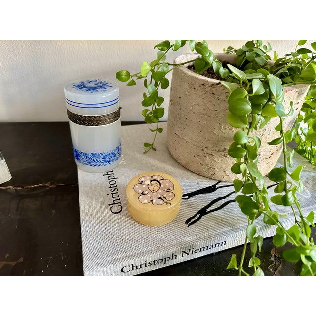 Vintage Italian Alabaster Pill Box with Harlequin Motif by Oscar Vita For Sale - Image 10 of 12