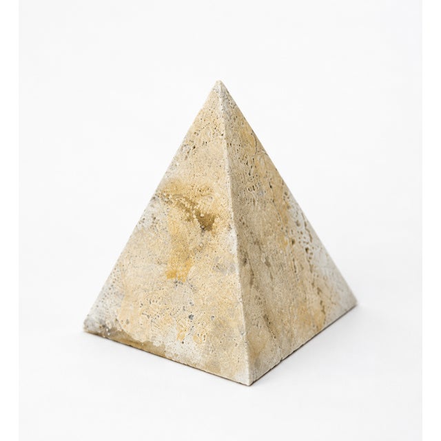 Mid-Century Travertine Marble Pyramid Paperweight attributed to Fratelli Mannelli, 1970s For Sale - Image 4 of 8