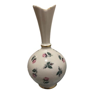 Vintage Elynor China Bud Vase - Pink Rosebud Pattern With 22k Gold Trim For Sale
