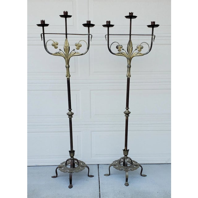 Pair of 1920s Antique Wrought Iron Torchiere Candelabras Floor Candle Stands For Sale In San Diego - Image 6 of 12