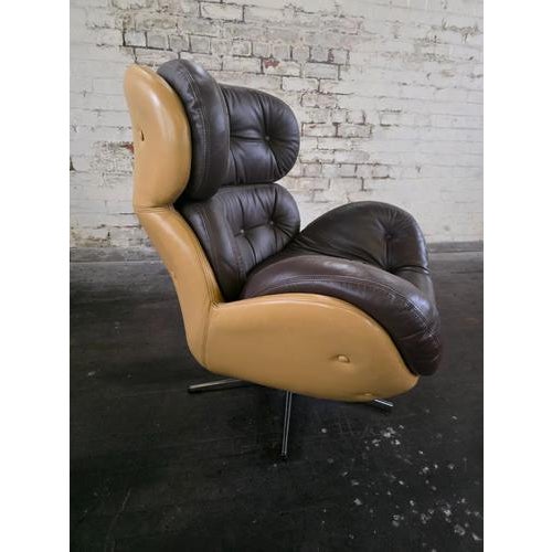 Set of Mid-Century Modern Lounge Chair with Ottoman in Leather, 1970s For Sale - Image 3 of 9