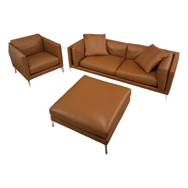 New DWR Como Sofa (92"), Ottoman & Comolino Chair in Raise Canyon Leather For Sale