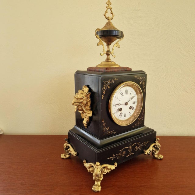 Antique French Clock with 2 Candlesticks, 19th Century, Set of 3, in Flawless conditions. Designed 1890 to 1919
