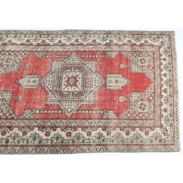 Mid 20th Century Geometric Star Design Rug – Handwoven Turkish Wool on Cotton Floor Rug -3' 7'' X 5' 9'' For Sale - Image 12 of 12