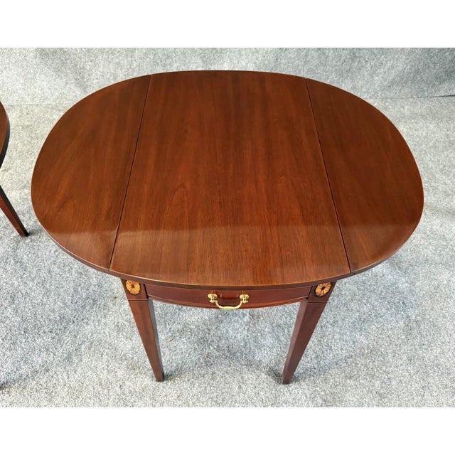 Late 20th Century Pair of Hickory Chair Historic James River Plantation Drop-Side End Tables For Sale - Image 11 of 16