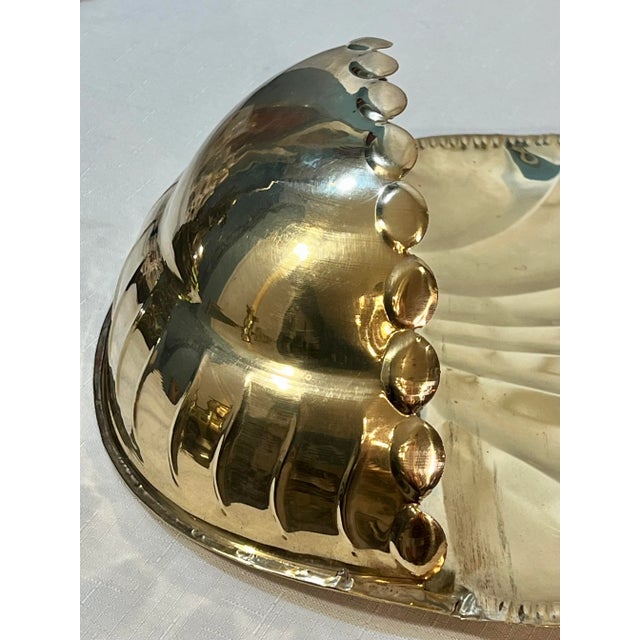 Vintage Hollywood Regency Polished Brass Hand Hammered Repousse Shell Wall Pocket For Sale In Mobile - Image 6 of 9