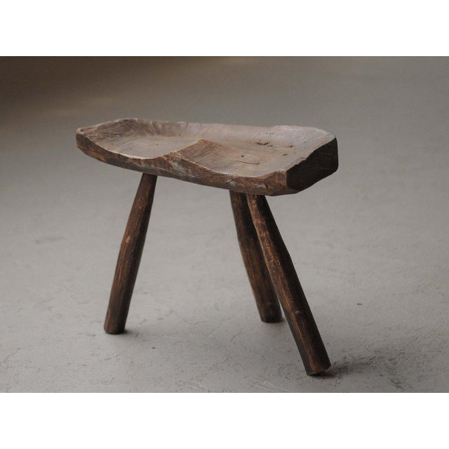 Primitive Milking Stool in Wood, France, 1900 For Sale - Image 4 of 14
