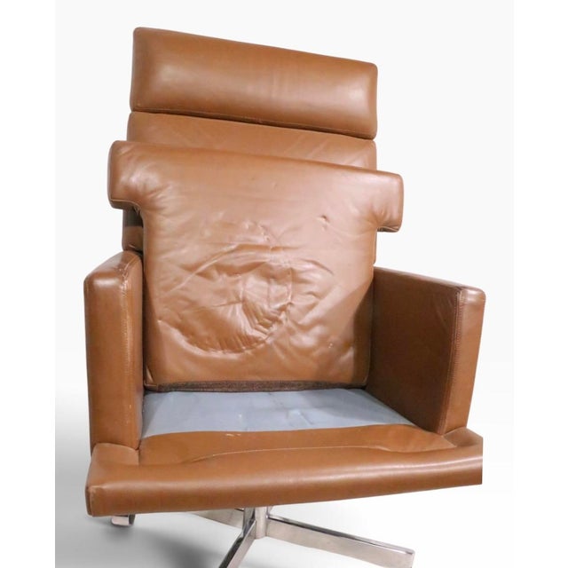 Vintage Swivel Leather Desk Chair Attributed to Mueller Furniture C. 1970's For Sale In New York - Image 6 of 11