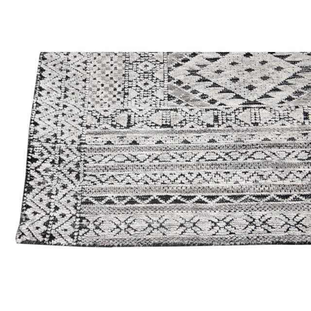 21st Century Contemporary Textured High Low Wool Rug For Sale - Image 11 of 13