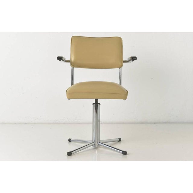 Armchair designer: factory design year: around 1950 manufacturer: mauser, waldeck country: germany measurements: h 77,5 cm...