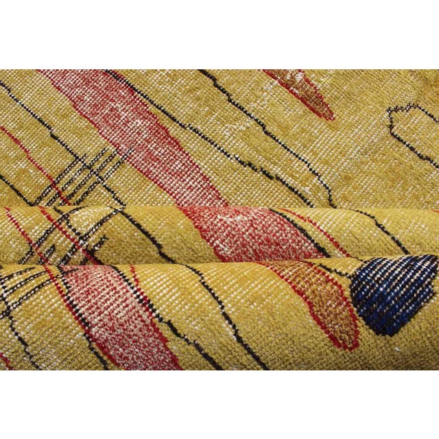 Keivan Woven Arts, Tu-Mtu-136060, Vintage Turkish Mid-Century Modern Rug in Yellow Color and Modern Design For Sale - Image 10 of 11