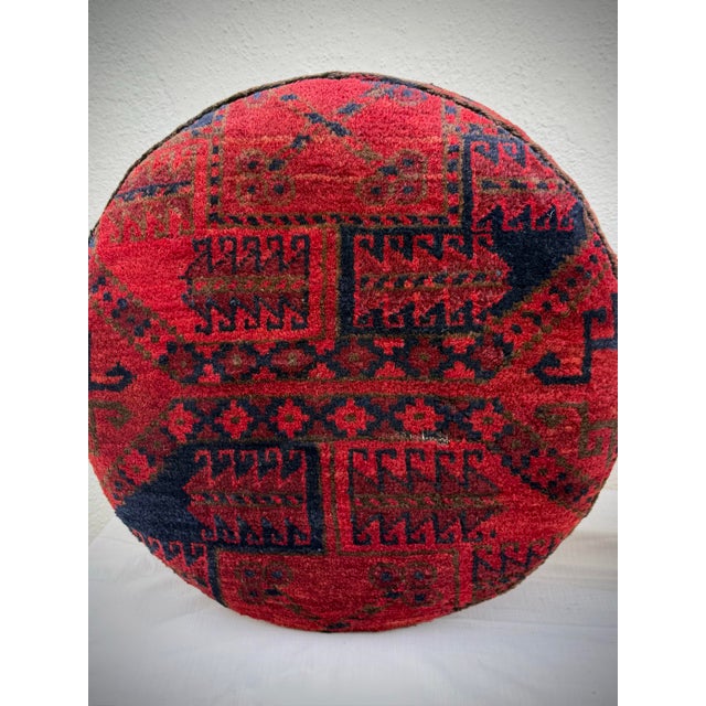 Pair Gorgeous Ottomans / Stools Upholstered in Vintage Persian Rug For Sale In Los Angeles - Image 6 of 8
