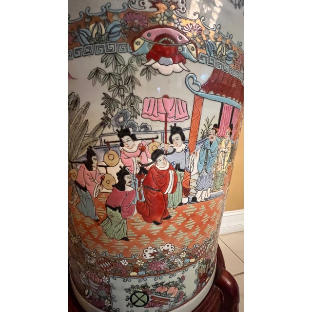 Pair of 4.6 Ft 20th-Century Monumental Vintage Chinese Rose Medallion Porcelain Palace Floor Vase & Carved Stand For Sale - Image 12 of 14