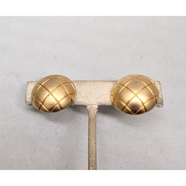 Metal Vintage 1960s Signed Napier Goldtone Round Domed Quilted Clip Earrings-2 Pieces For Sale - Image 7 of 7