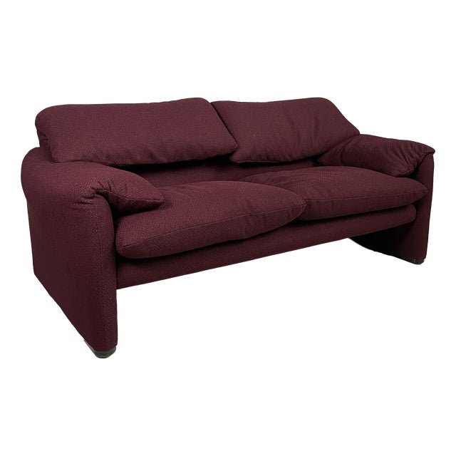 Italian Modern Burgundy Fabric Maralunga Sofa by Vico Magistretti for Cassina, 1970s For Sale