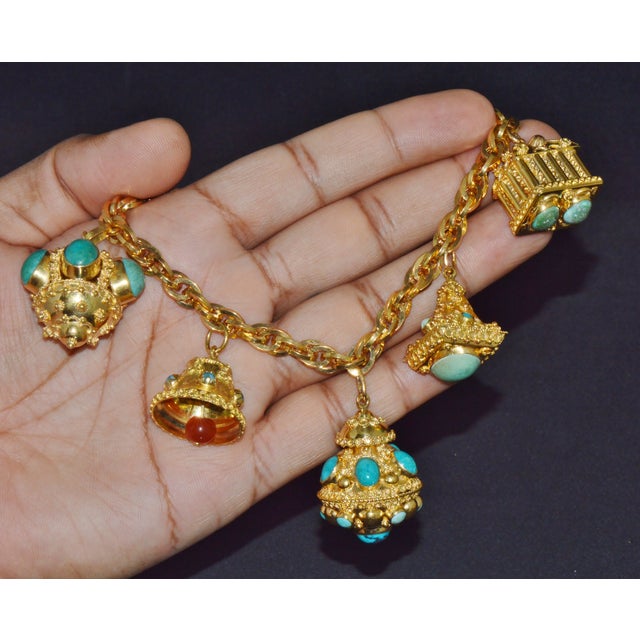 Metal Estate Italian Unoaerre Etruscan Revival Solid 18k Gold Turquoise Carnelian Charm Fob Bracelet For Sale - Image 7 of 17