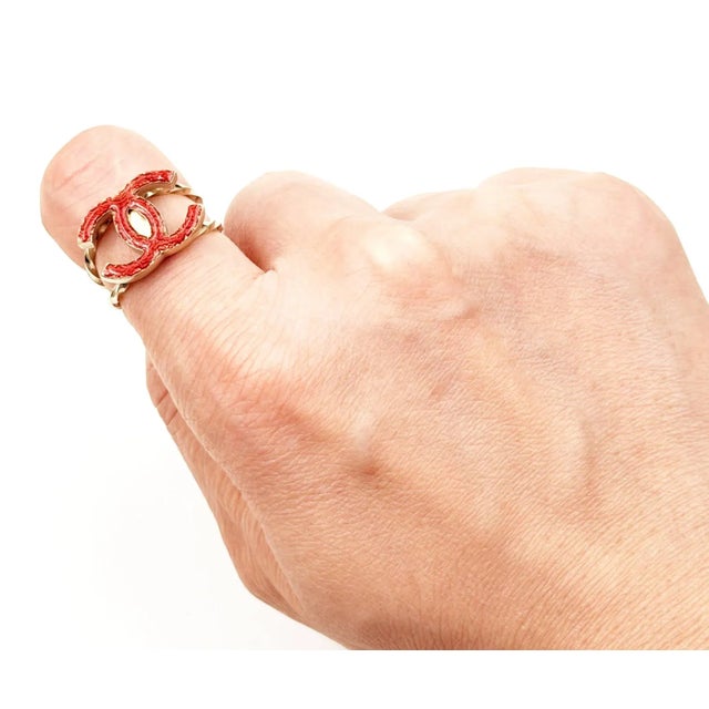 Chanel Red CC Double Twisted Ring *Marked 10 *Made in France -It is 0.75" x 0.9". US size 6 3/4 -Very pretty and classic...