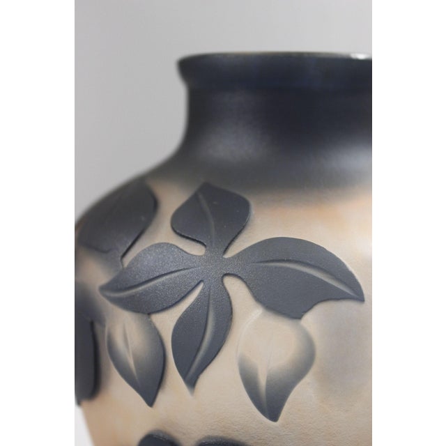 Art Deco French Vase with Birds by De Vianne For Sale - Image 9 of 13
