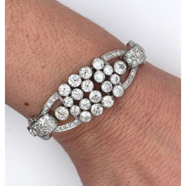 Edwardian Era 20 Carat Old Euro Cut Diamond Bracelet In Platinum Setting For Sale In Miami - Image 6 of 7
