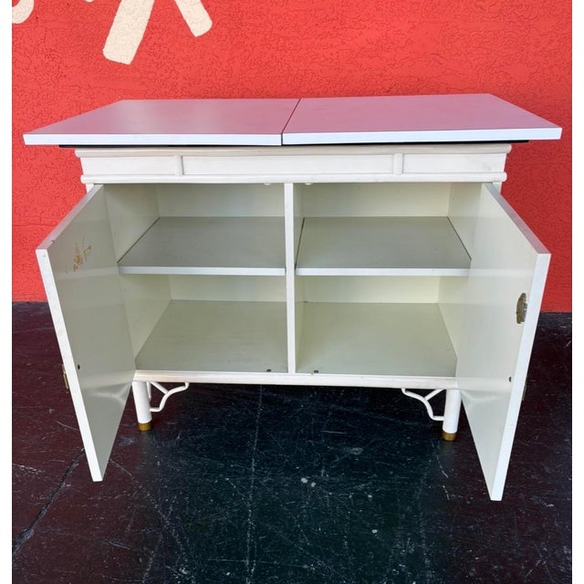 Hollywood Regency Expandable Server Attr to Ficks Reed For Sale - Image 14 of 16