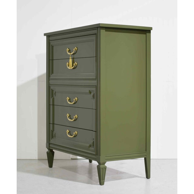 Mid Century Transitional 5-Drawer Chest With Brass Hardware by Thomasville - Newly Painted For Sale In Chicago - Image 6 of 13