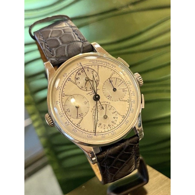 1940s Vintage Universal Aero-Compax Watch, 1950s For Sale - Image 5 of 18
