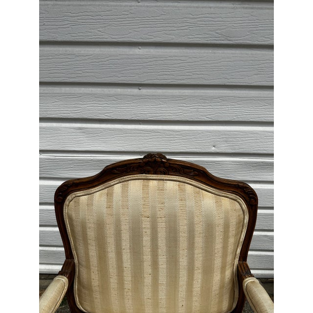 White 1970s Vintage French Country Accent Chairs by Baker Furniture - Set of 2 For Sale - Image 8 of 10
