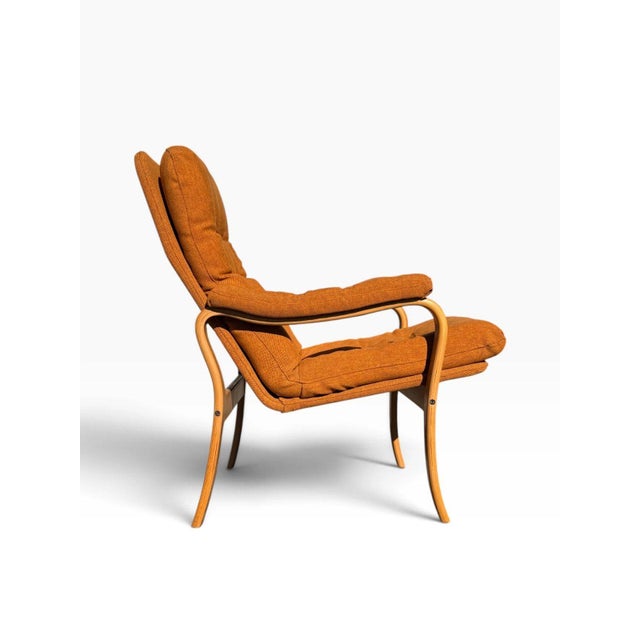 Pair of Mid-Century Modern Bentwood Lounge Chairs | Scandinavian Style | New Burnt Orange Tufted Upholstery | C. 1970s For Sale - Image 6 of 10